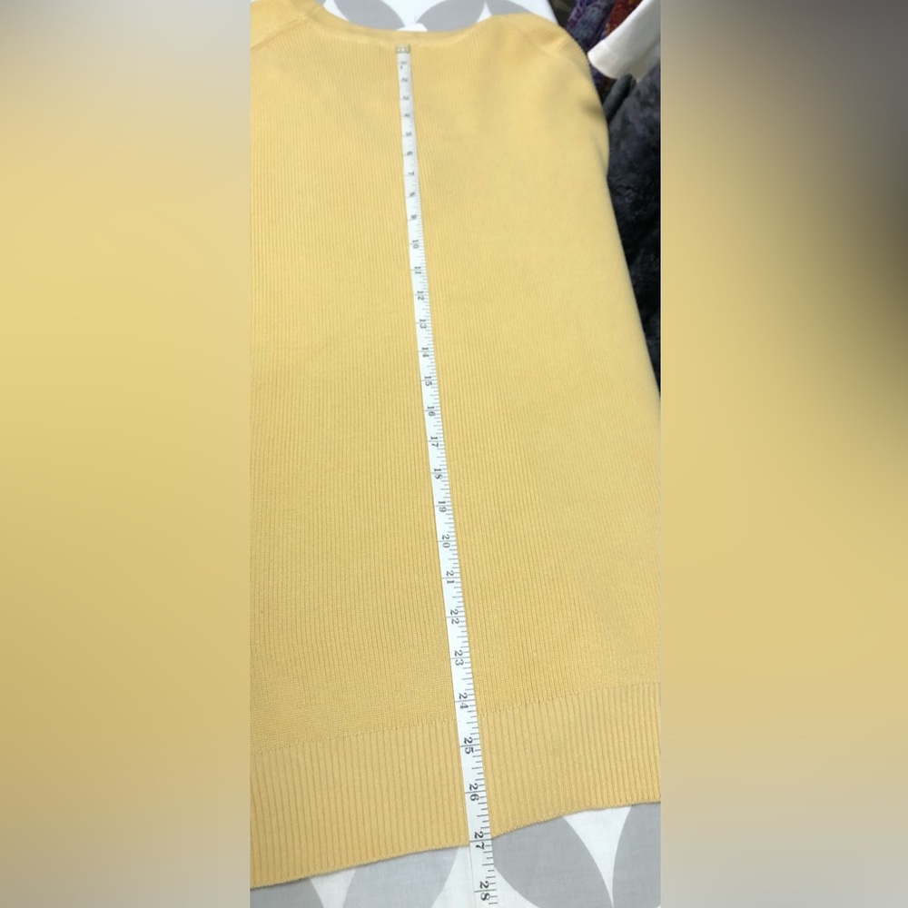 Simons Men’s Yellow Cardigan - Picture 4 of 6